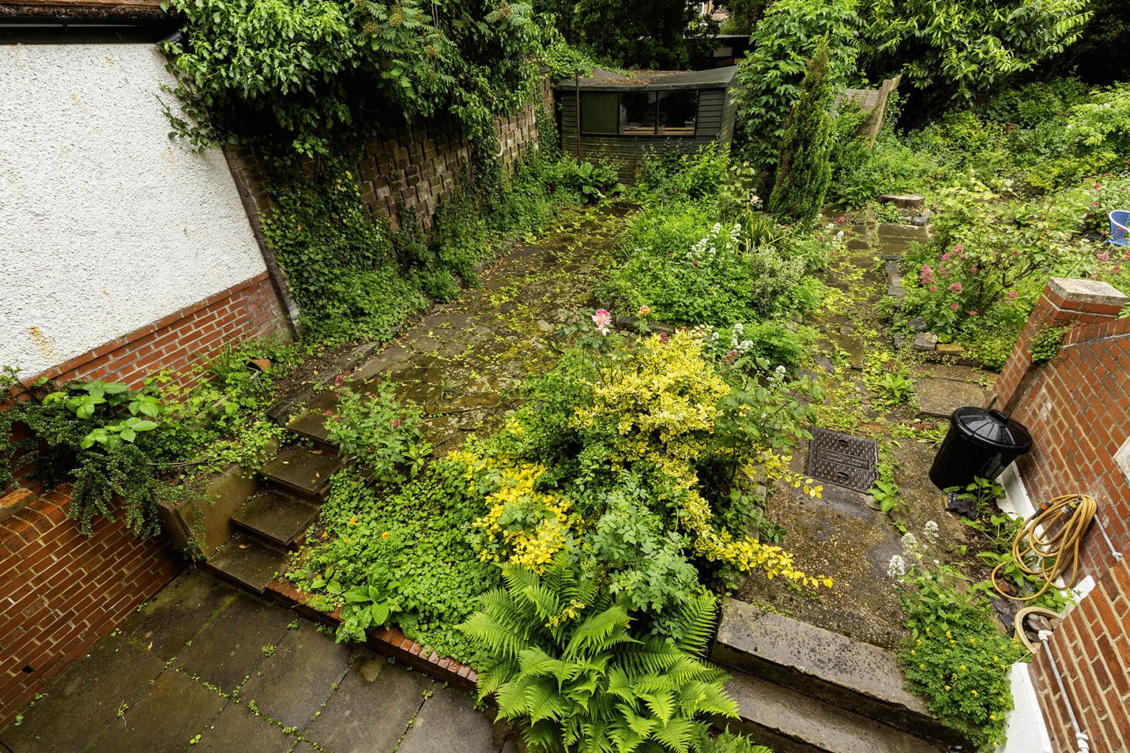 Newly decorated, new carpets, big rooms and access to a communal garden Stanhope Road, Highgate 